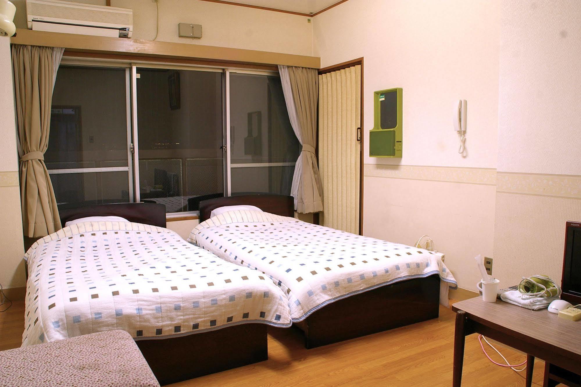 Yamabe Hotel Tenri Exterior photo
